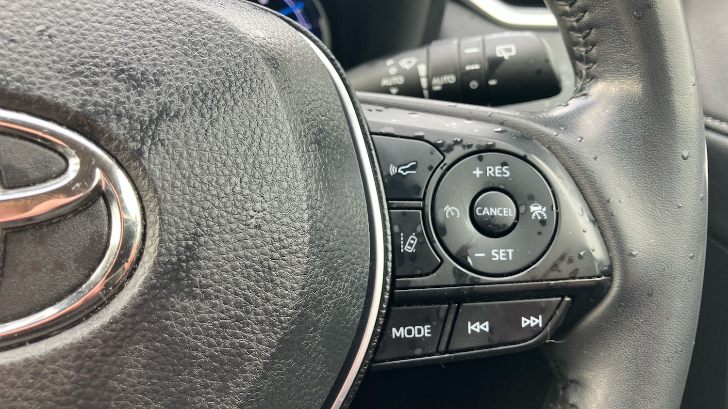 Used Toyota RAV4 2019 for sale - 76652217: Photo 37