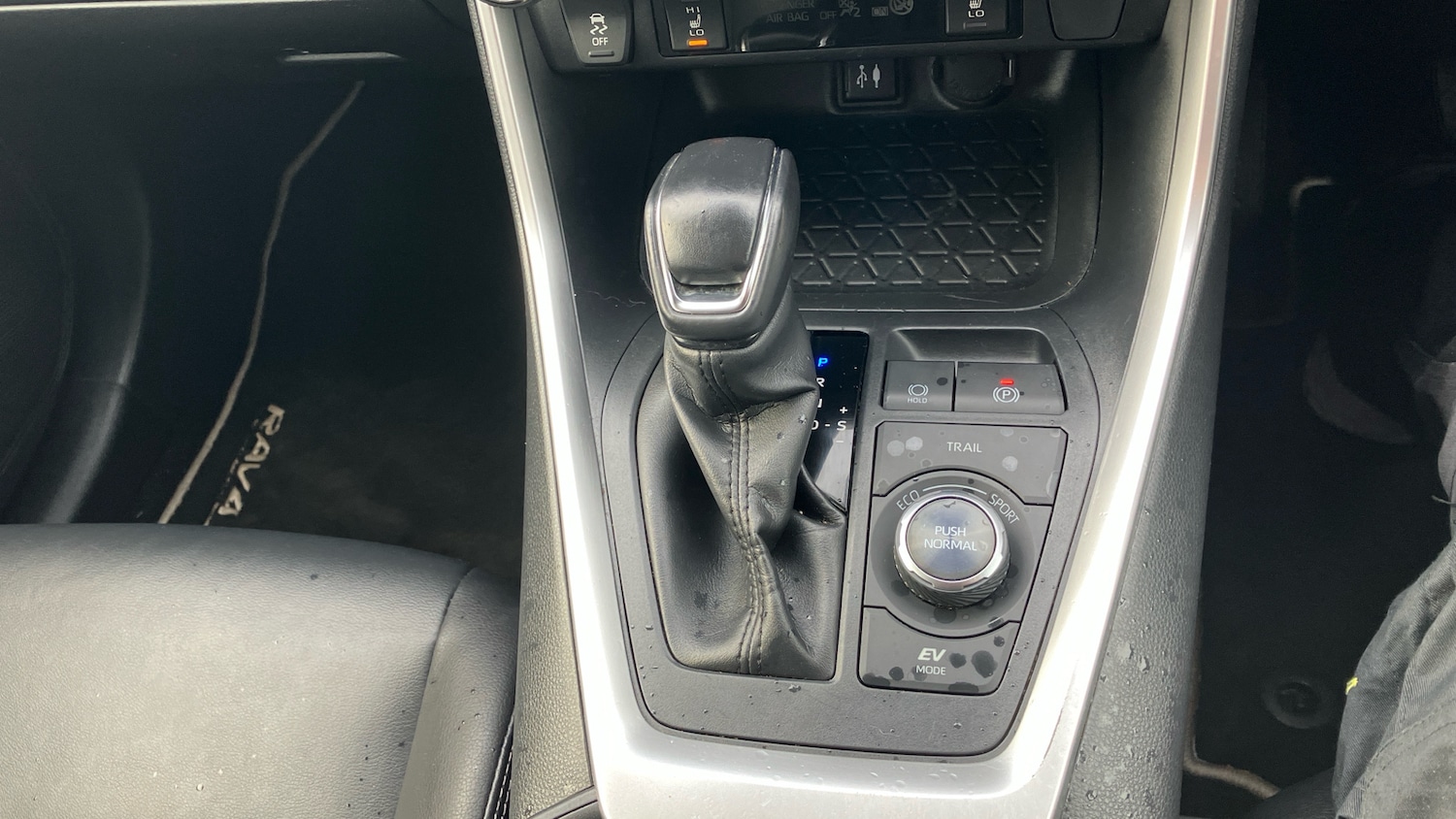 Used Toyota RAV4 2019 for sale - 76652217: Photo 39