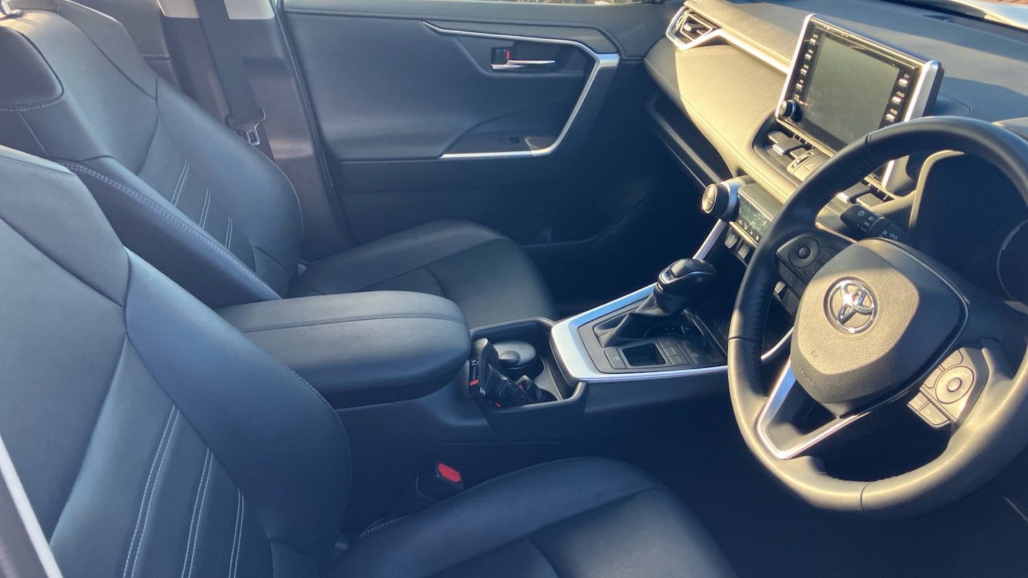 Used Toyota RAV4 2021 for sale - 76391666: Photo 11