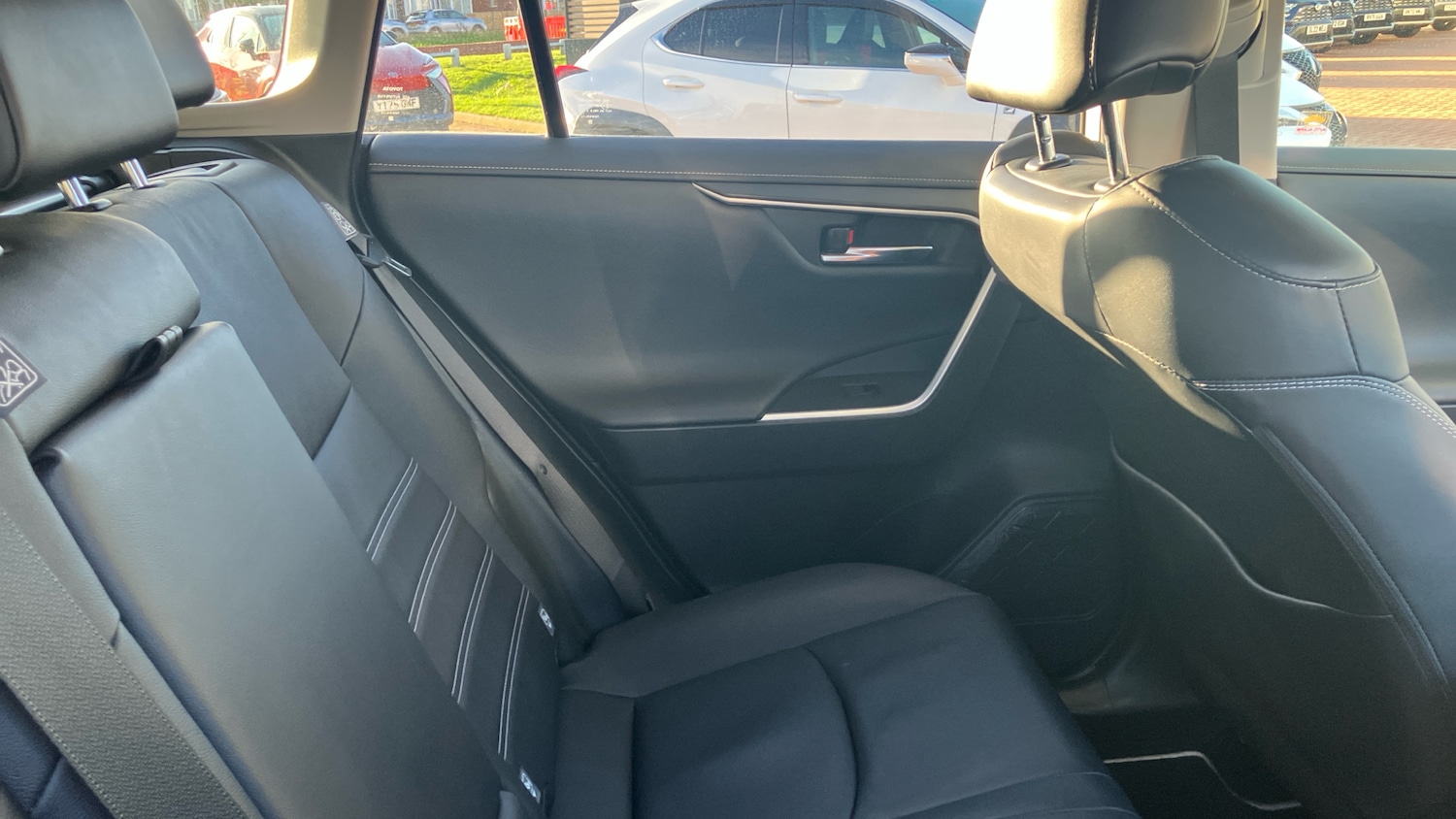 Used Toyota RAV4 2021 for sale - 76391666: Photo 12