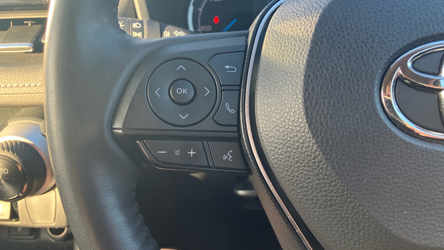 Used Toyota RAV4 2021 for sale - 76391666: Photo 35