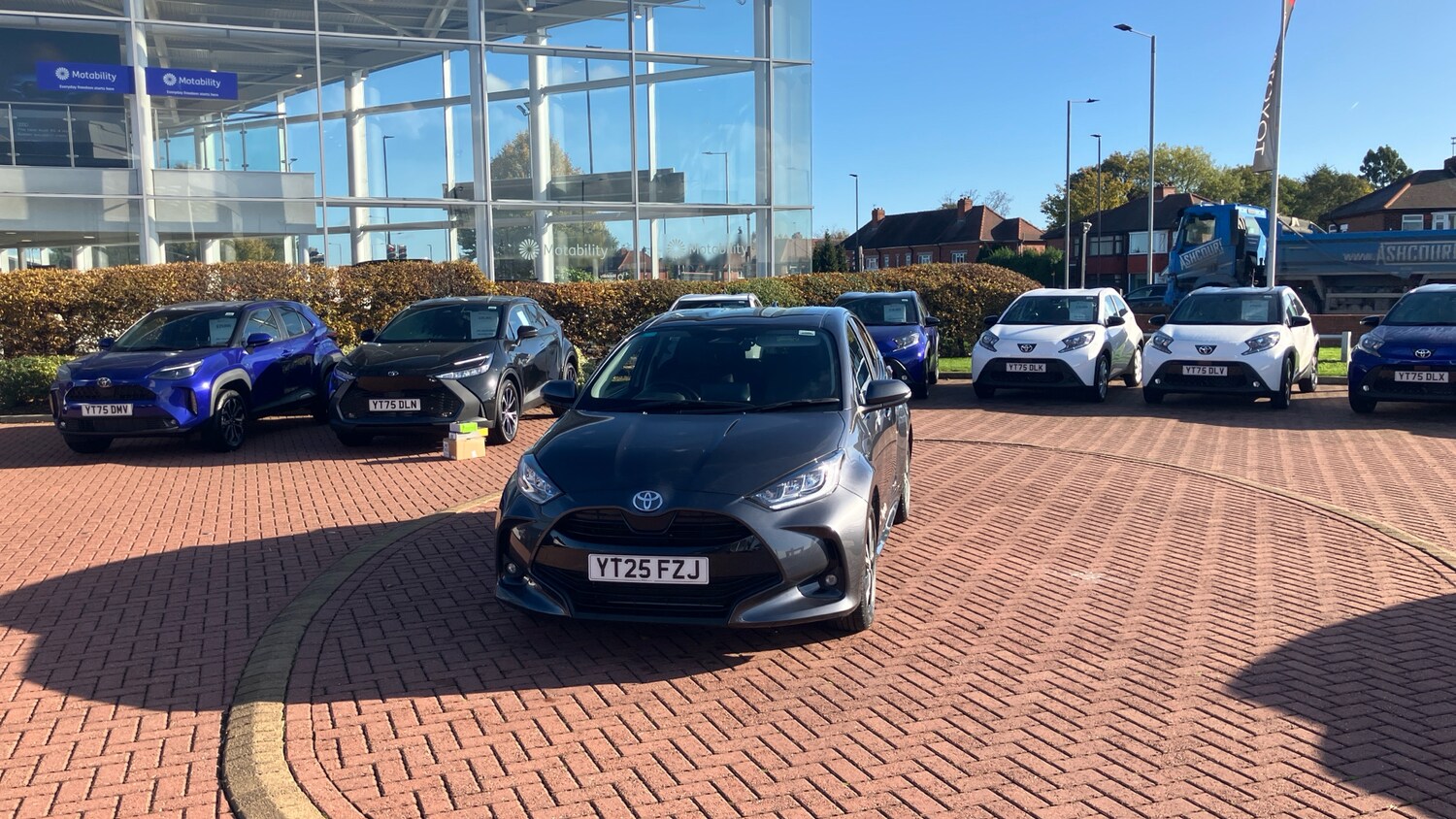 Used Toyota Yaris 2025 for sale - 76346803: Photo 32