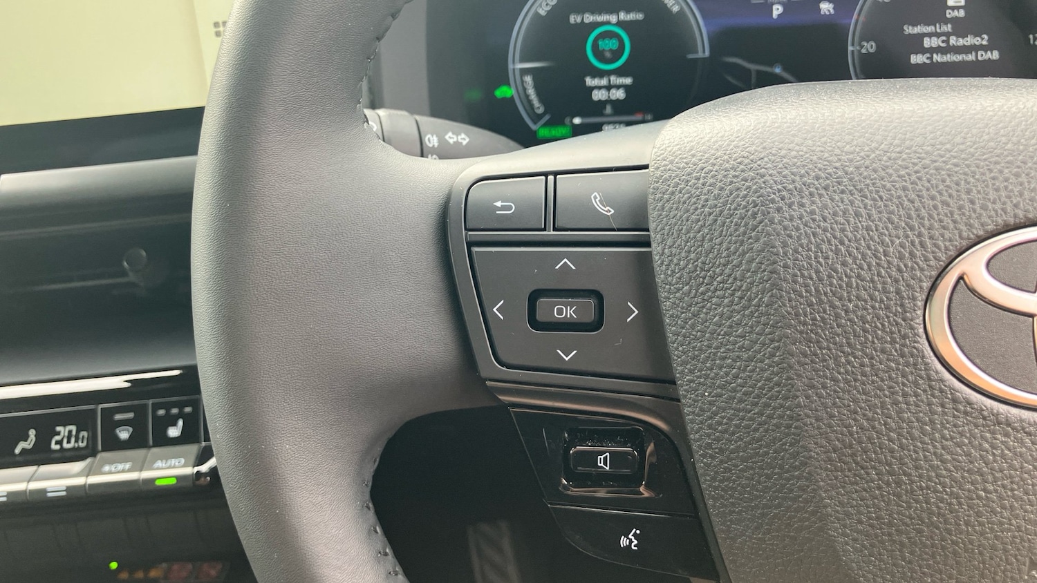 Used Toyota C-HR 2024 for sale - 77195673: Photo 39