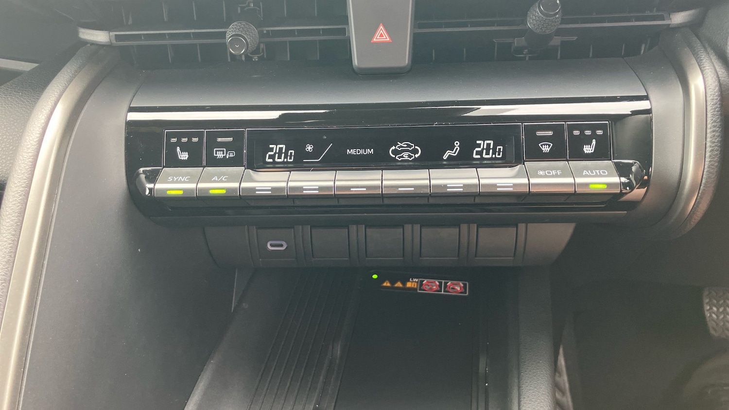 Used Toyota C-HR 2024 for sale - 77195673: Photo 43