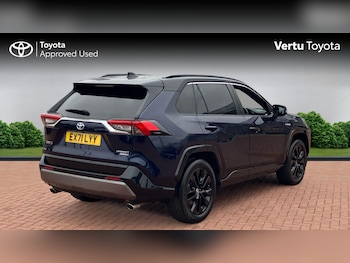 Used Toyota RAV4 2021 for sale - 76243522: Photo 2