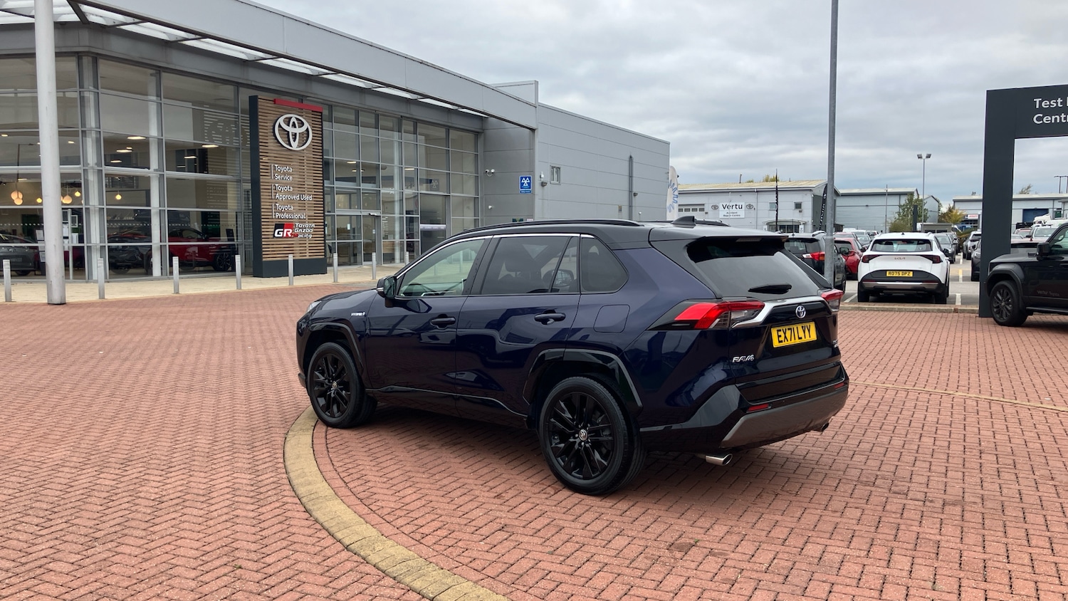 Used Toyota RAV4 2021 for sale - 76243522: Photo 30