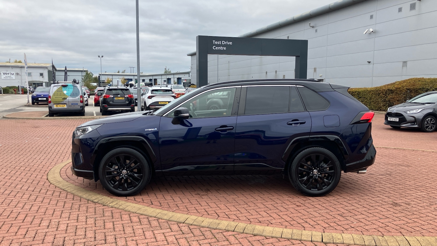 Used Toyota RAV4 2021 for sale - 76243522: Photo 31