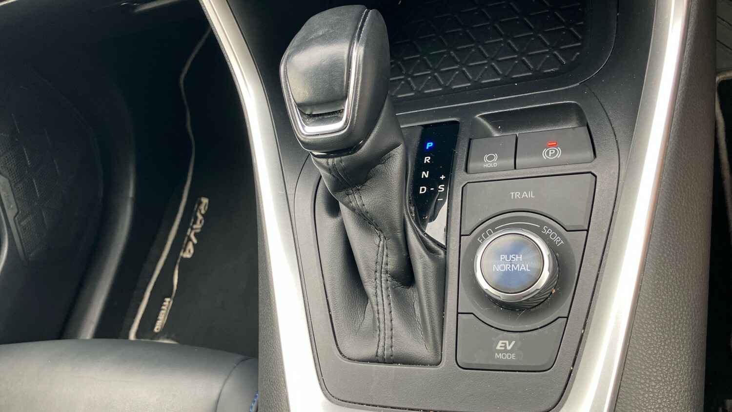 Used Toyota RAV4 2021 for sale - 76243522: Photo 43