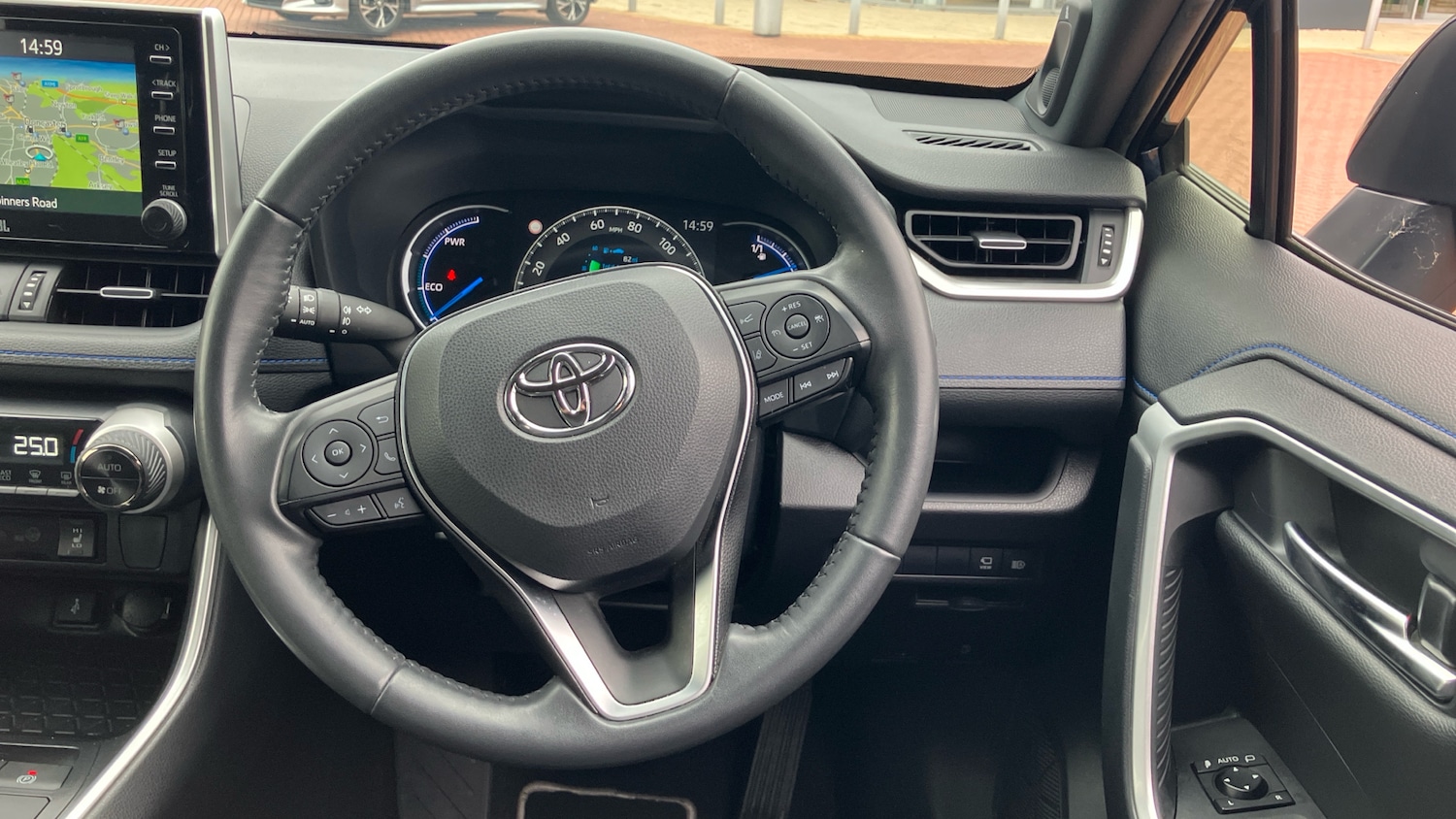 Used Toyota RAV4 2021 for sale - 76243522: Photo 8