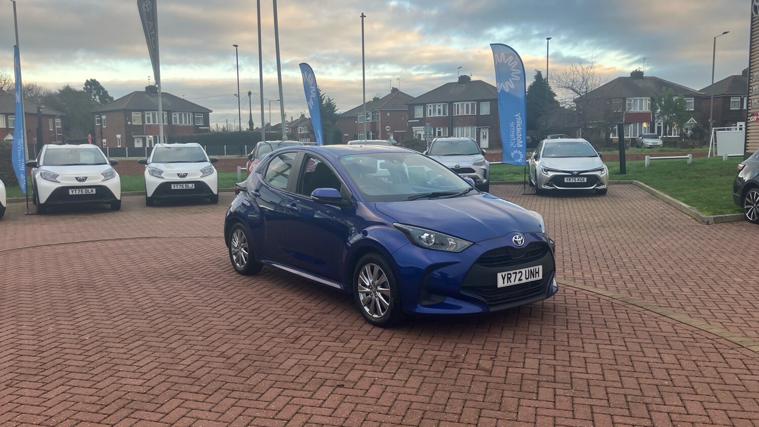 Used Toyota Yaris 2022 for sale - 77087280: Photo 32