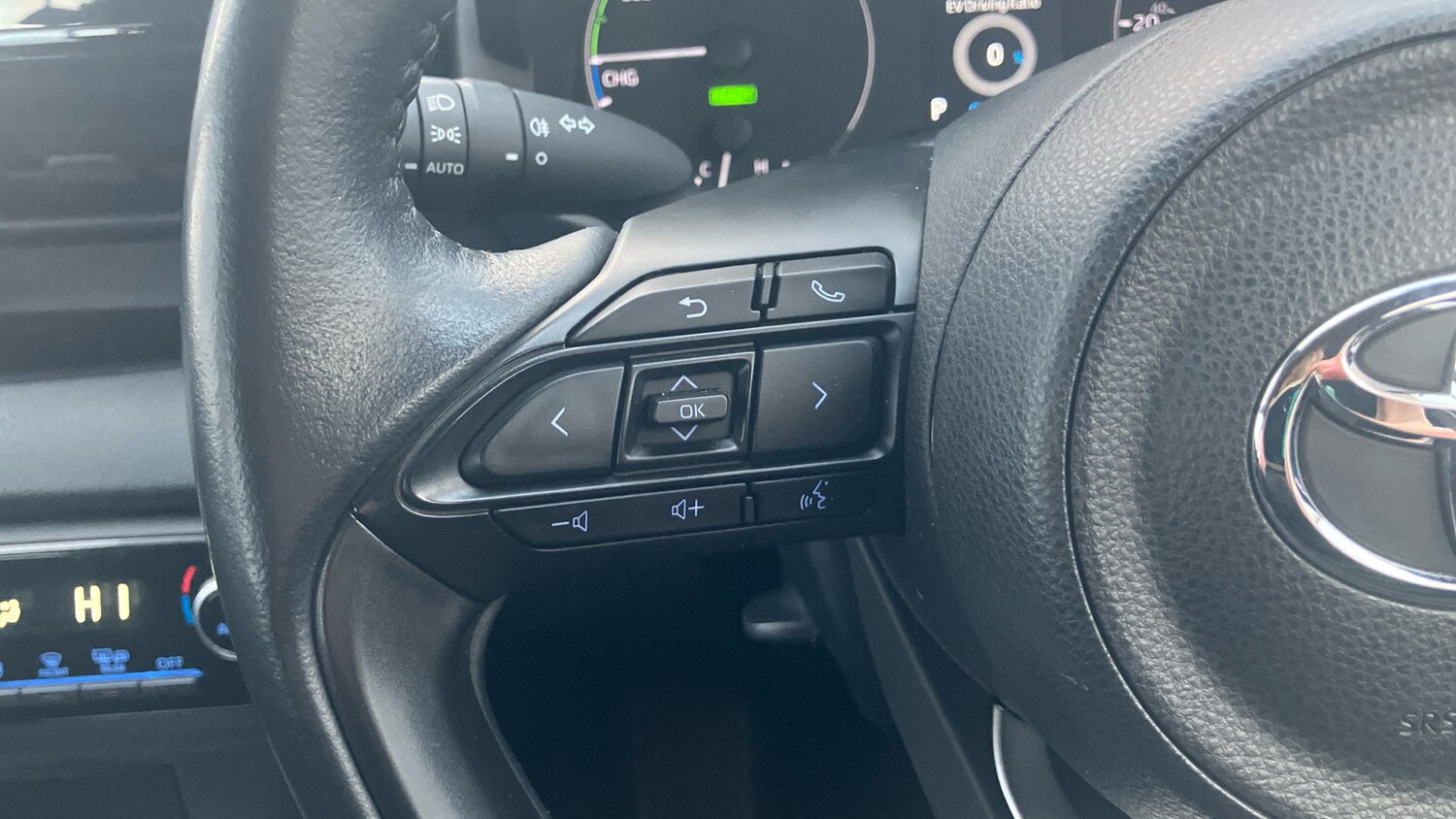 Used Toyota Yaris 2022 for sale - 77087280: Photo 38