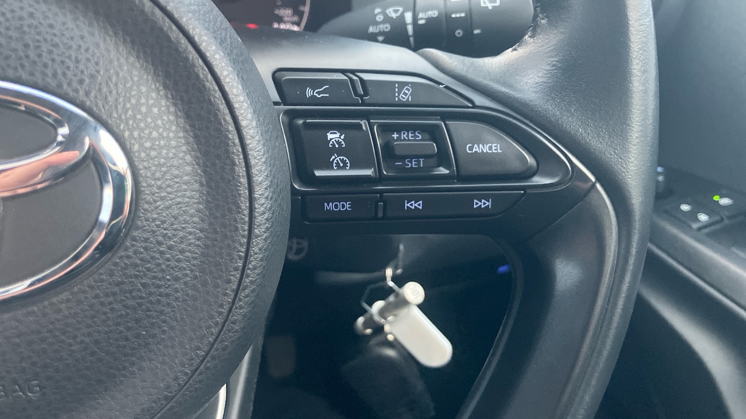 Used Toyota Yaris 2022 for sale - 77087280: Photo 39