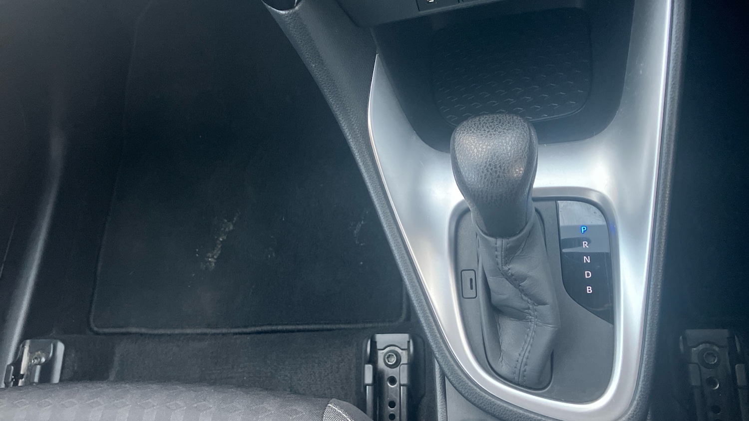 Used Toyota Yaris 2022 for sale - 77087280: Photo 41