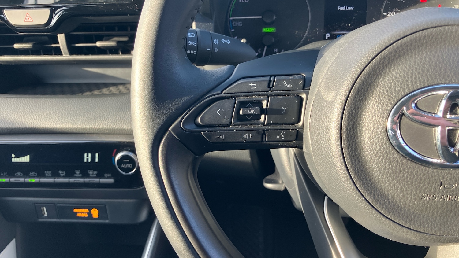 Used Toyota Yaris 2024 for sale - 77300298: Photo 37