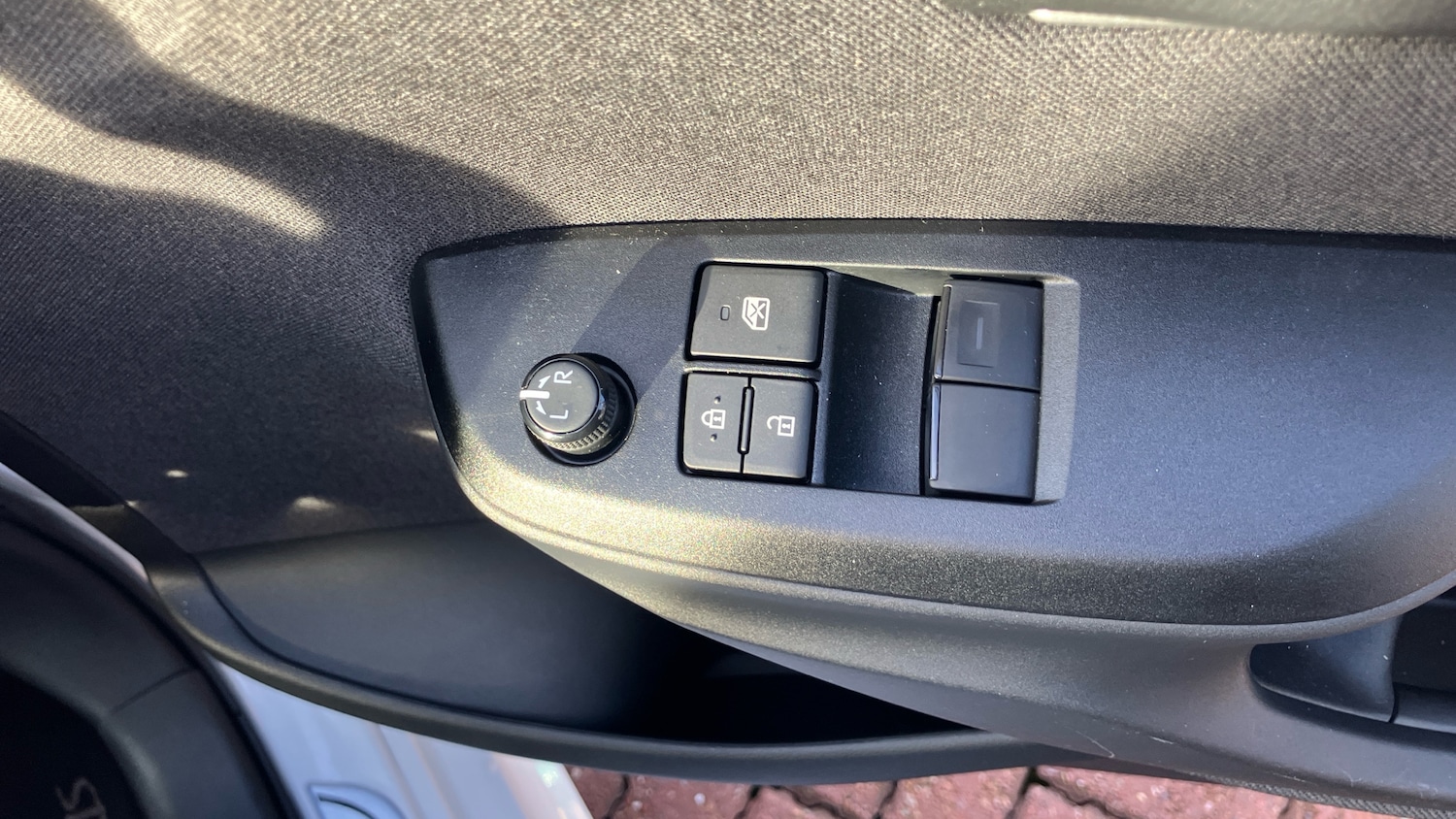 Used Toyota Yaris 2024 for sale - 77300298: Photo 40