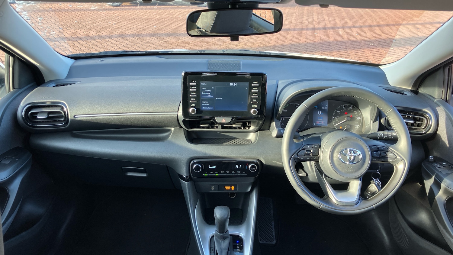 Used Toyota Yaris 2024 for sale - 77300298: Photo 5