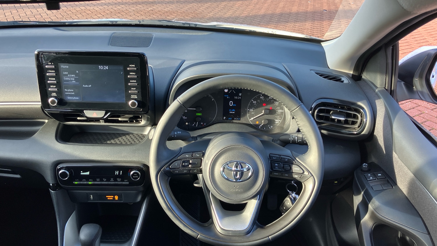 Used Toyota Yaris 2024 for sale - 77300298: Photo 6