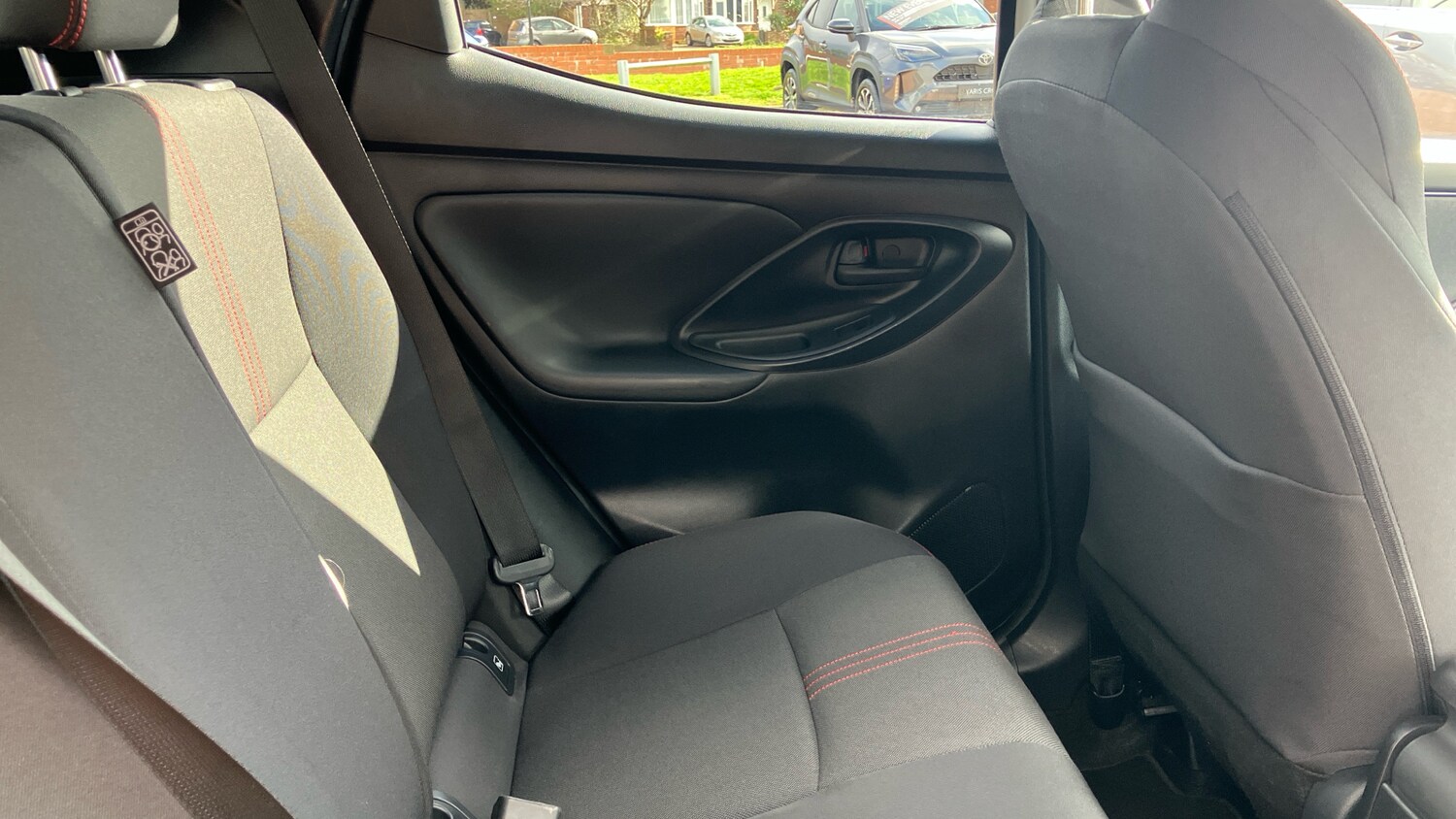 Used Toyota Yaris 2024 for sale - 77915382: Photo 12