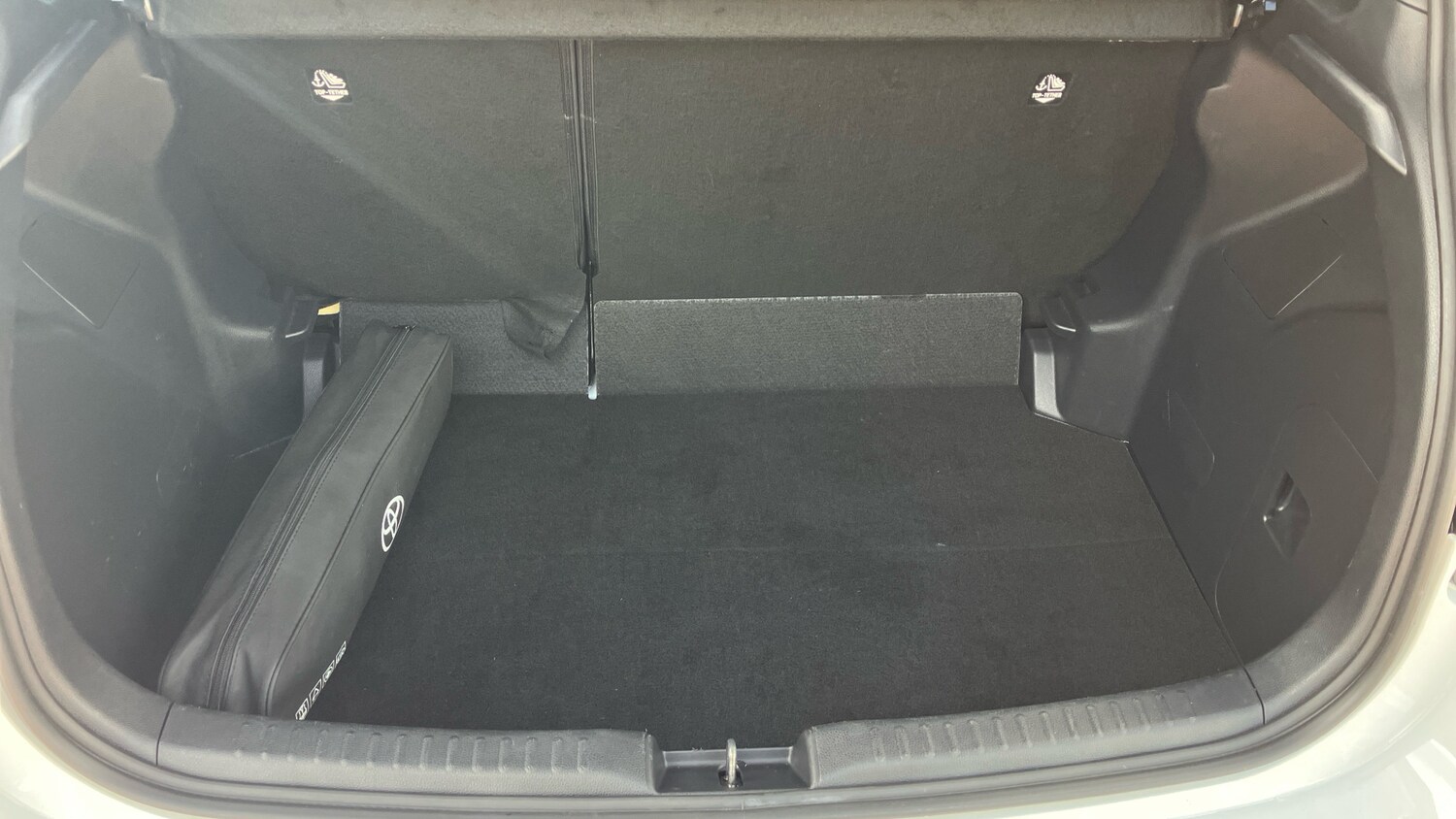 Used Toyota Yaris 2024 for sale - 77915382: Photo 14