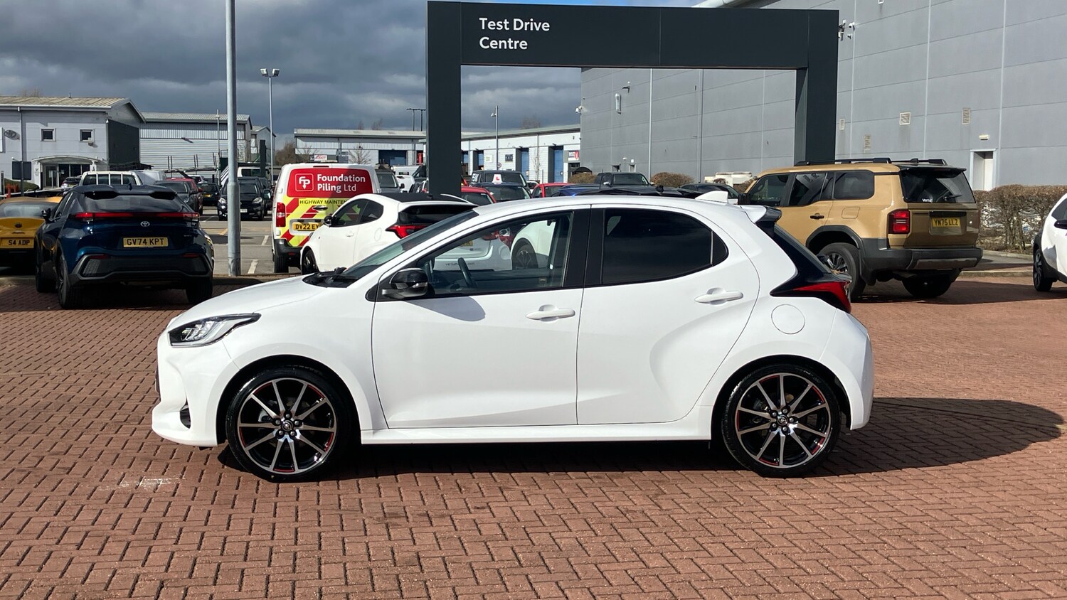 Used Toyota Yaris 2024 for sale - 77915382: Photo 17