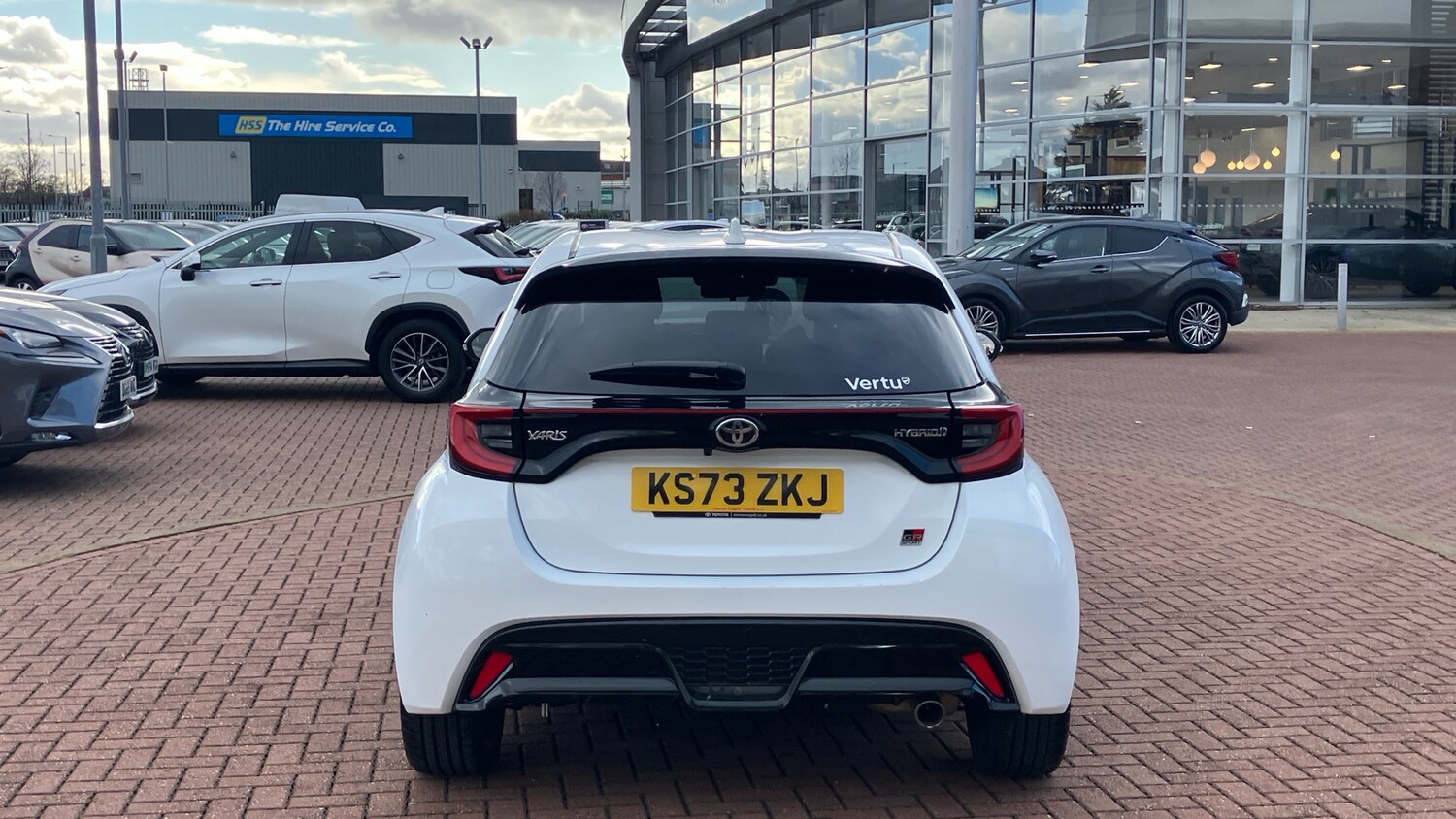 Used Toyota Yaris 2024 for sale - 77915382: Photo 19