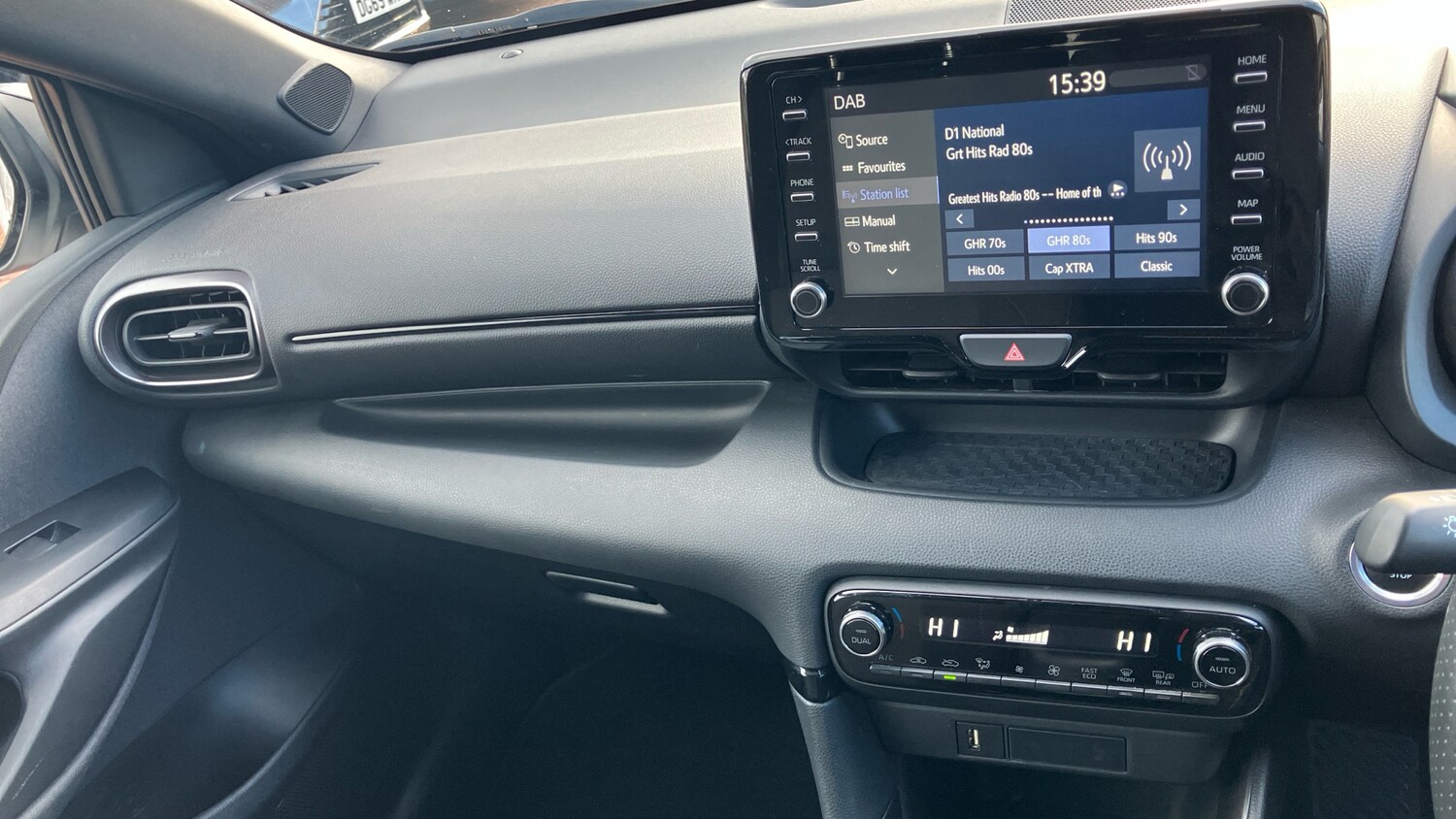 Used Toyota Yaris 2024 for sale - 77915382: Photo 37