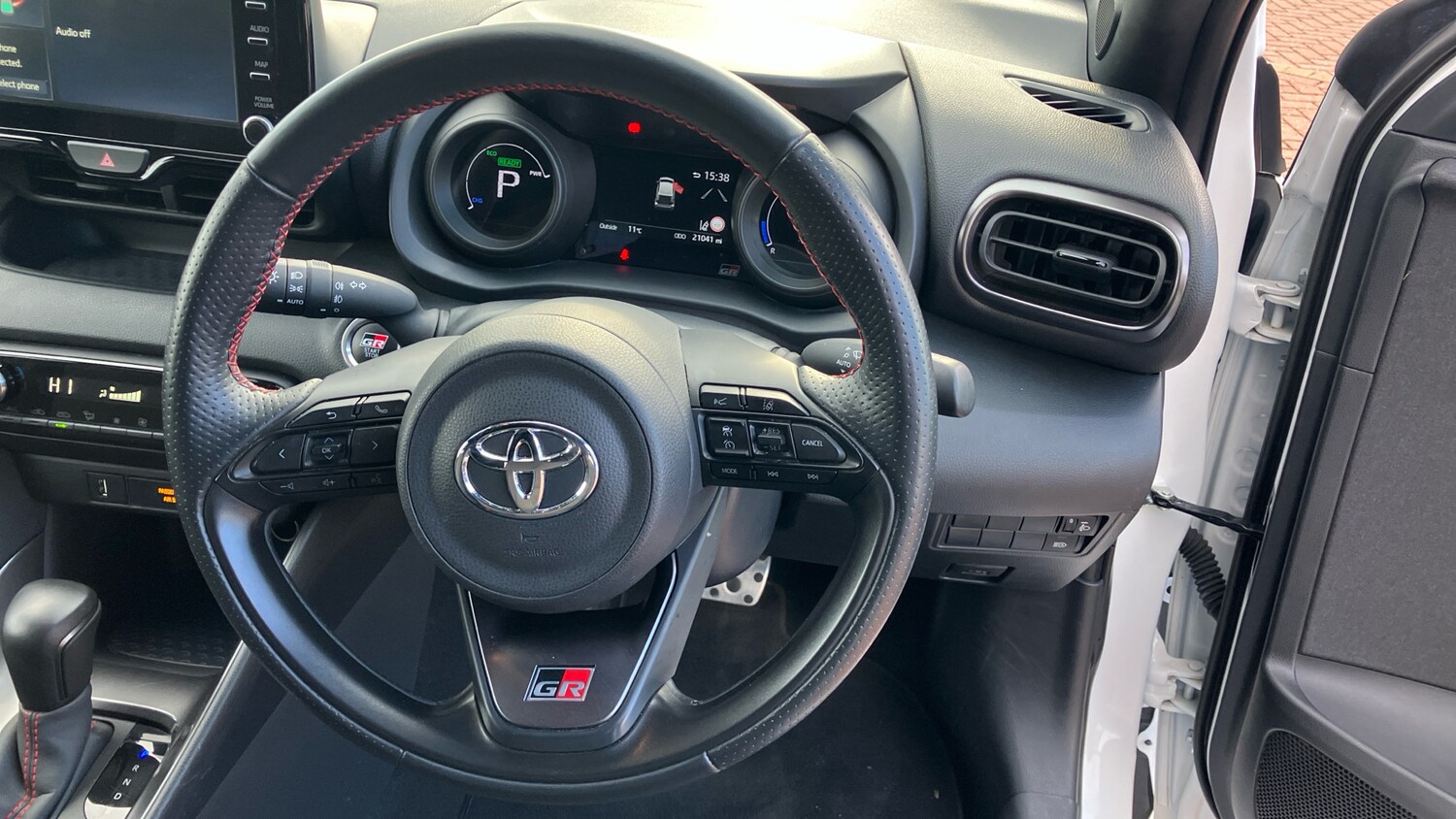 Used Toyota Yaris 2024 for sale - 77915382: Photo 8