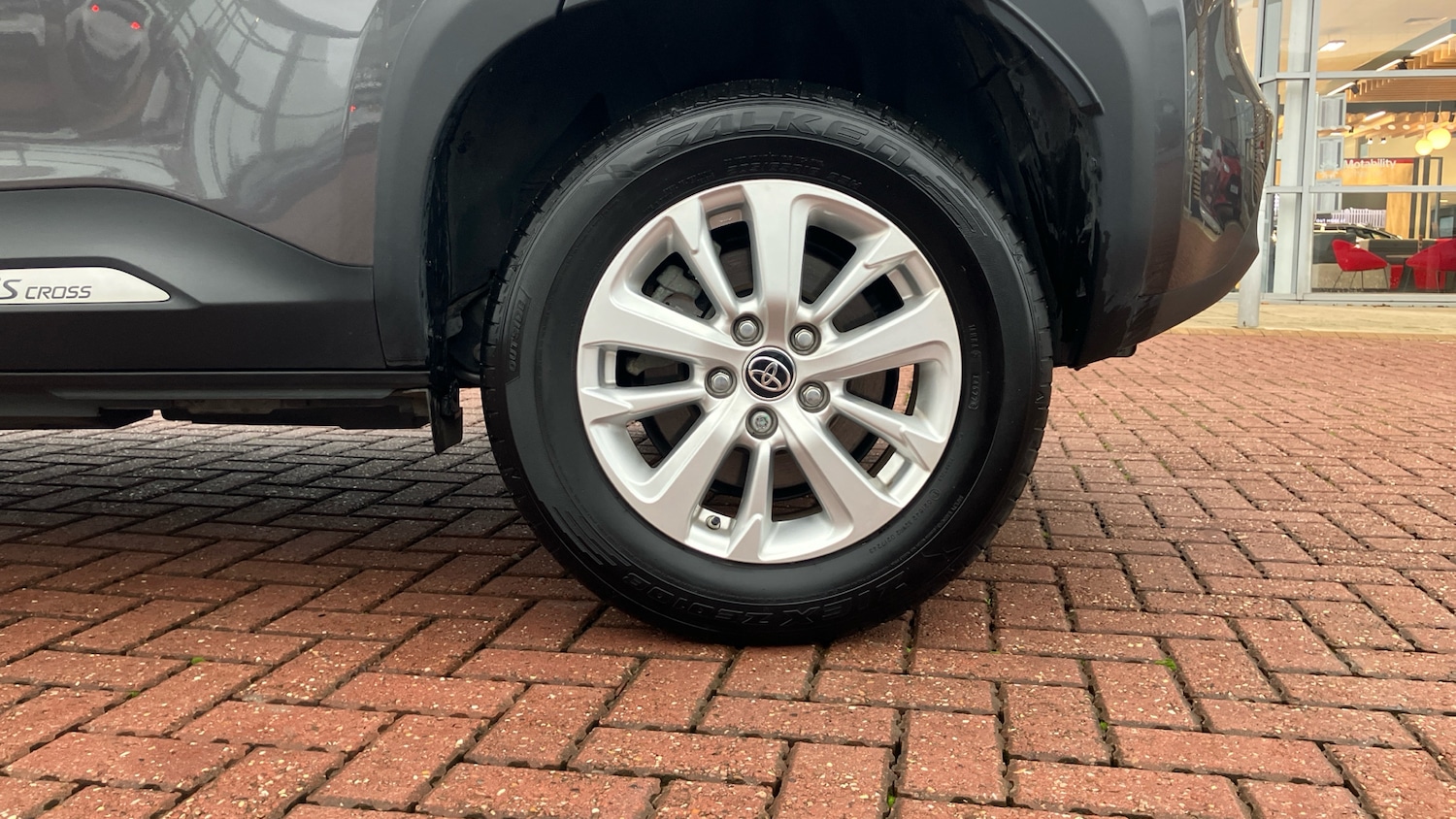 Used Toyota Yaris Cross 2023 for sale - 76979689: Photo 18