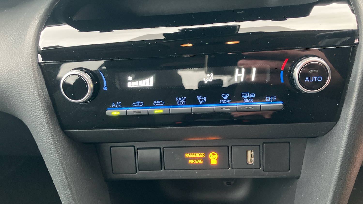 Used Toyota Yaris Cross 2023 for sale - 76979689: Photo 36