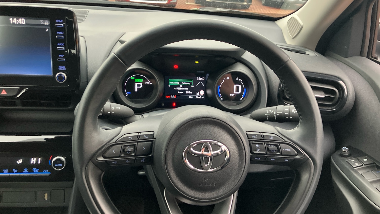 Used Toyota Yaris Cross 2023 for sale - 76979689: Photo 8