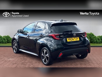 Used Toyota Yaris 2024 for sale - 79101702: Photo