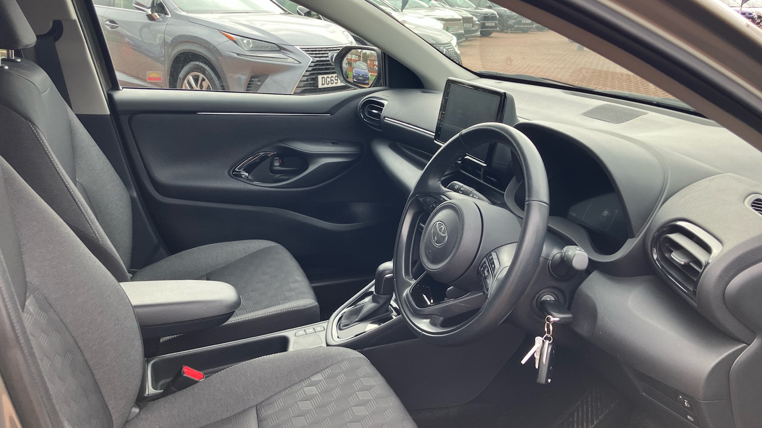 Used Toyota Yaris 2024 for sale - 77901471: Photo 11