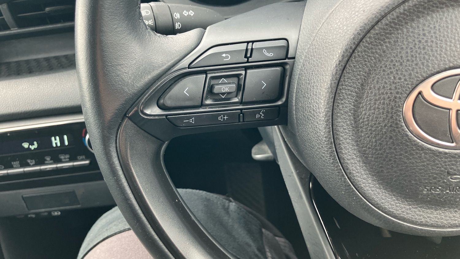 Used Toyota Yaris 2024 for sale - 77901471: Photo 34