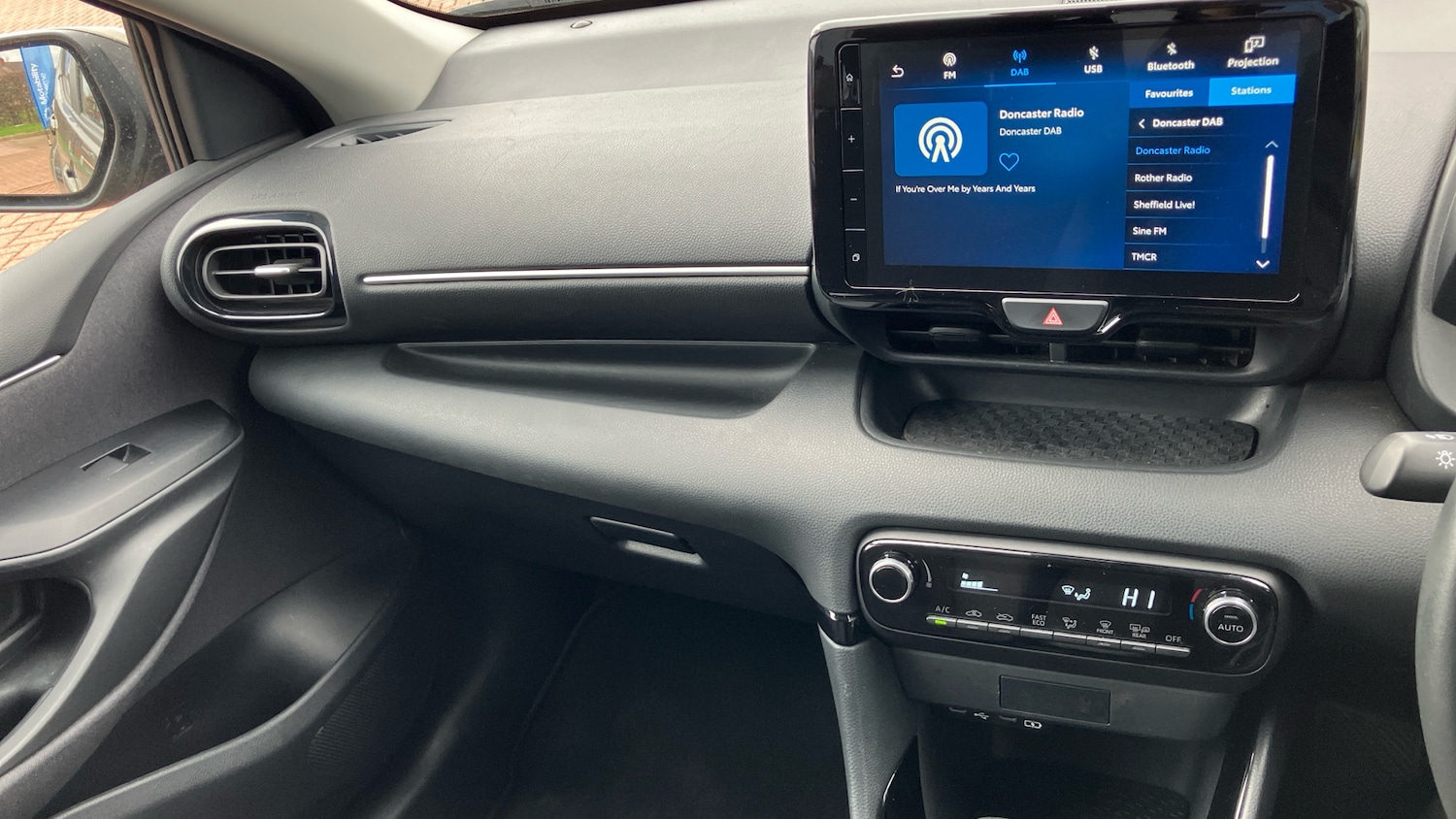 Used Toyota Yaris 2024 for sale - 77901471: Photo 38