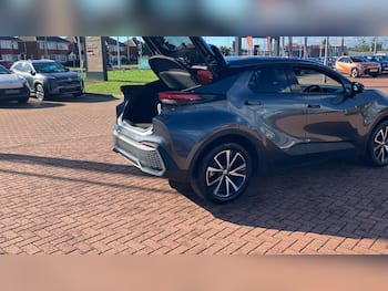 Used Toyota C-HR 2025 for sale - 79855681: Photo