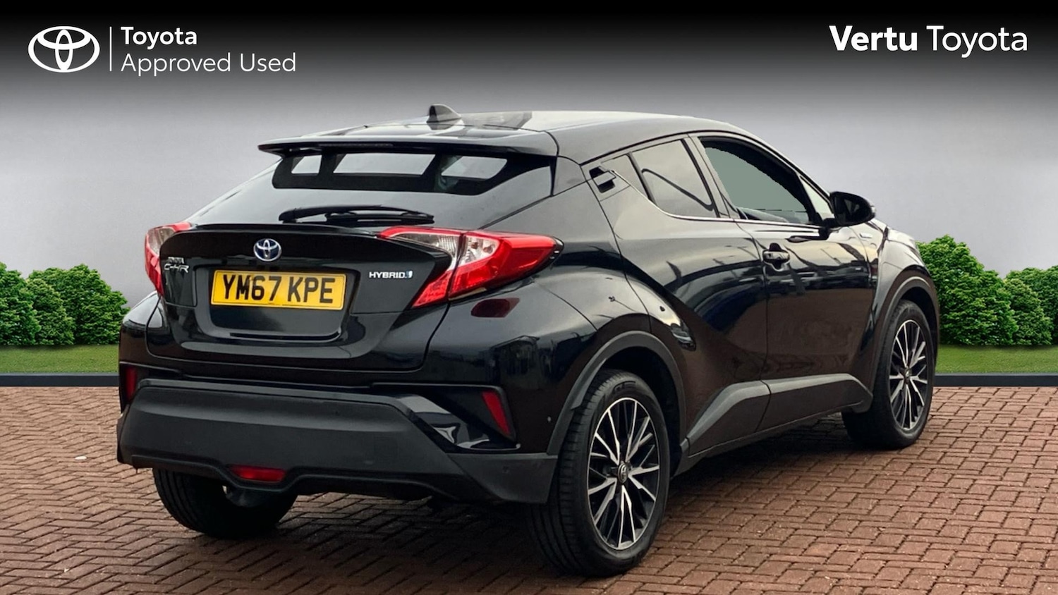 Used Toyota C-HR 2018 for sale - 77184774: Photo 2