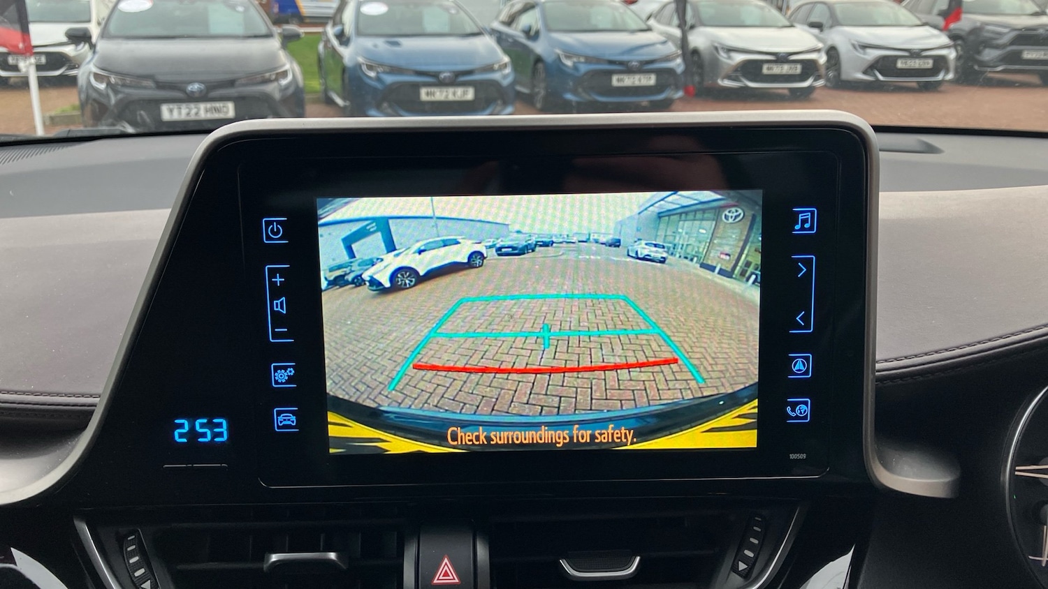 Used Toyota C-HR 2018 for sale - 77184774: Photo 27