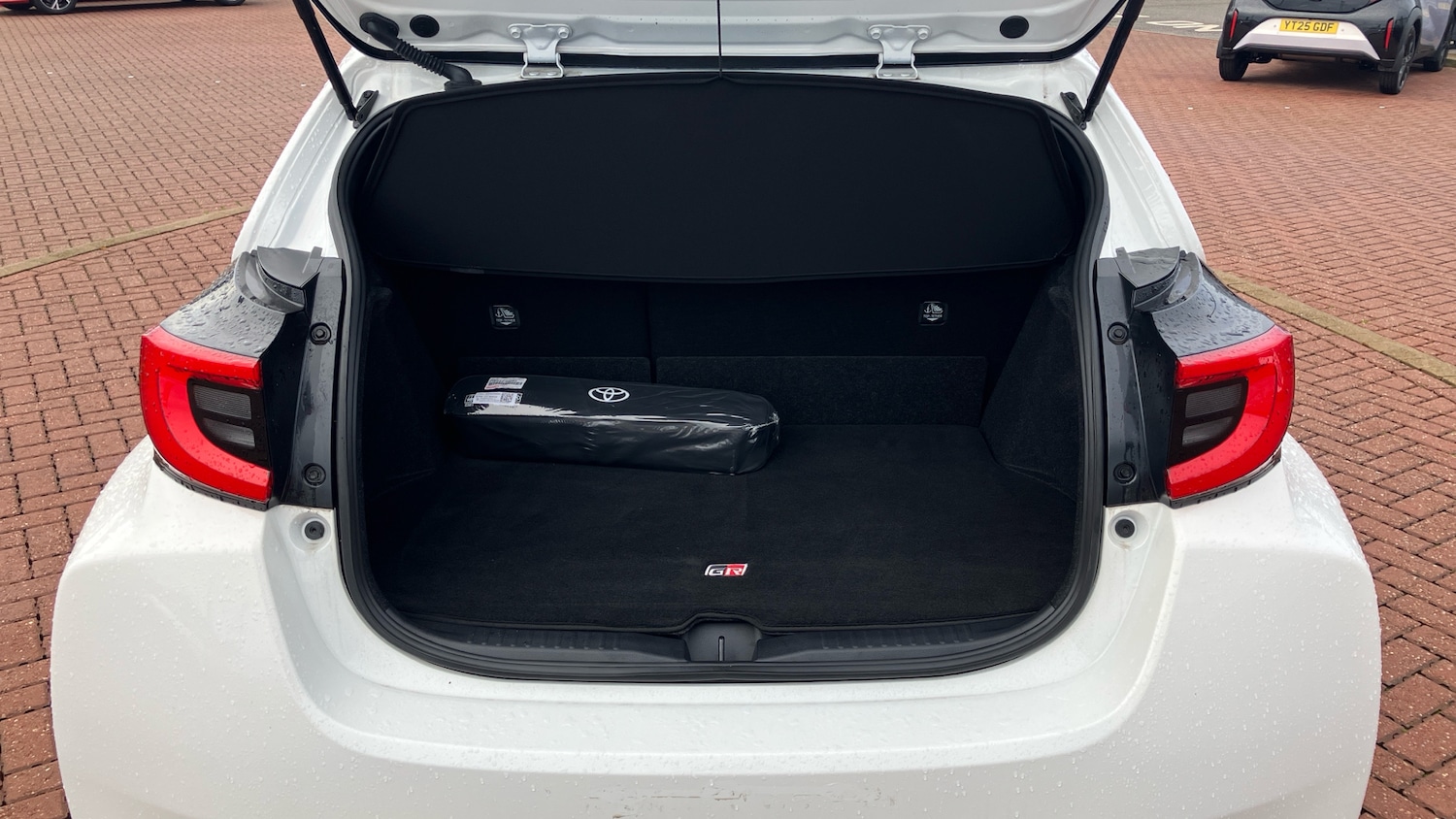 Used Toyota Yaris 2024 for sale - 77003206: Photo 14