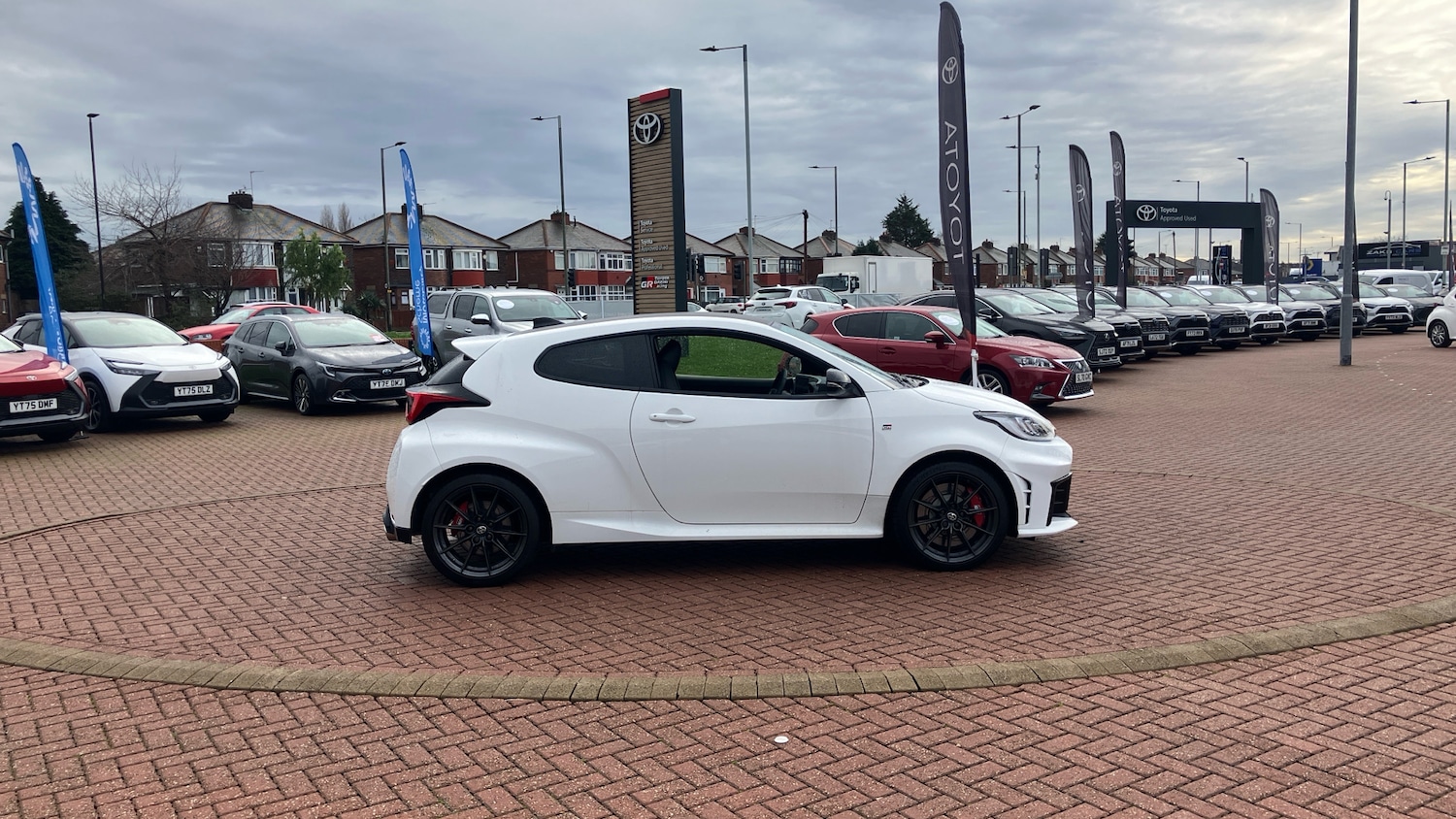 Used Toyota Yaris 2024 for sale - 77003206: Photo 31