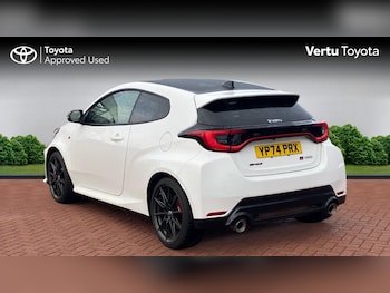 Used Toyota Yaris 2024 for sale - 77003206: Photo