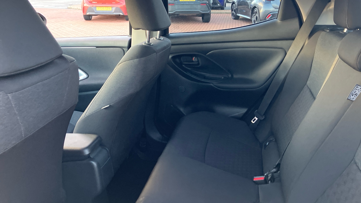 Used Toyota Yaris 2022 for sale - 76627858: Photo 13