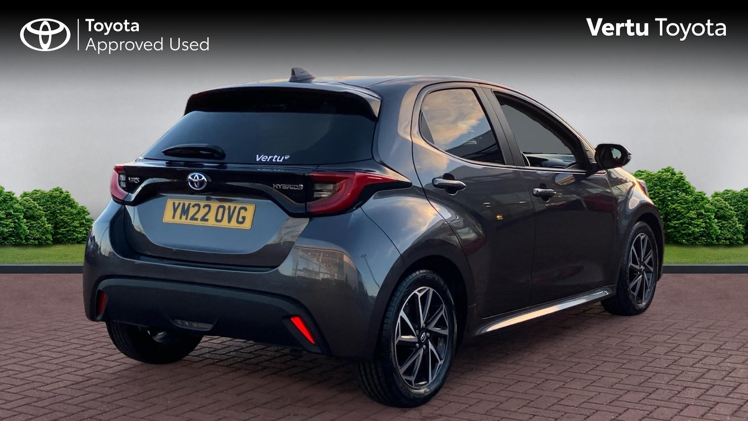 Used Toyota Yaris 2022 for sale - 76627858: Photo 2