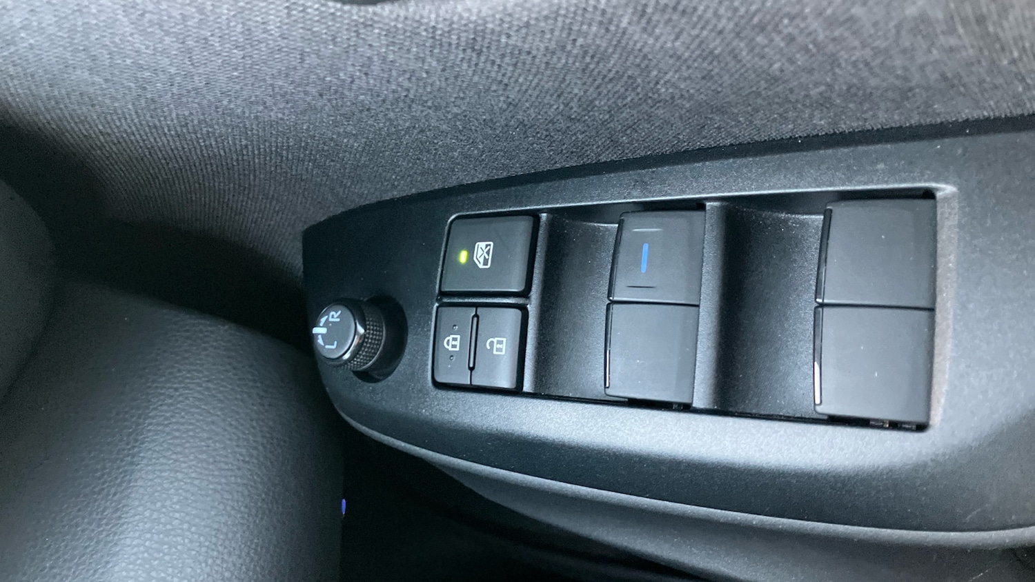 Used Toyota Yaris 2022 for sale - 76627858: Photo 35