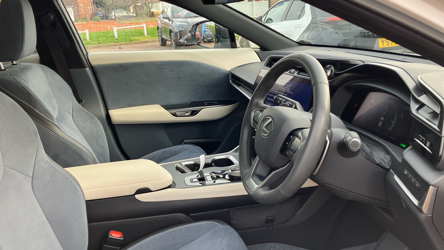 Used Lexus RZ 2024 for sale - 78012499: Photo 11