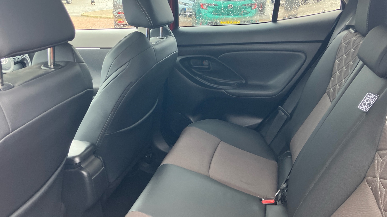 Used Toyota Yaris Cross 2024 for sale - 77595186: Photo 13