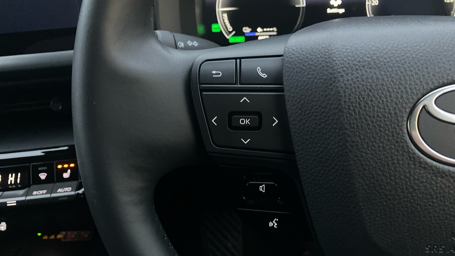 Used Toyota C-HR 2024 for sale - 77196355: Photo 38