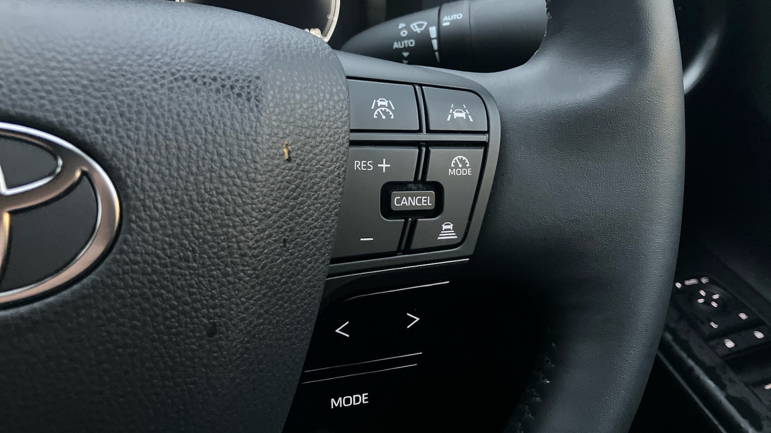 Used Toyota C-HR 2024 for sale - 77196355: Photo 39