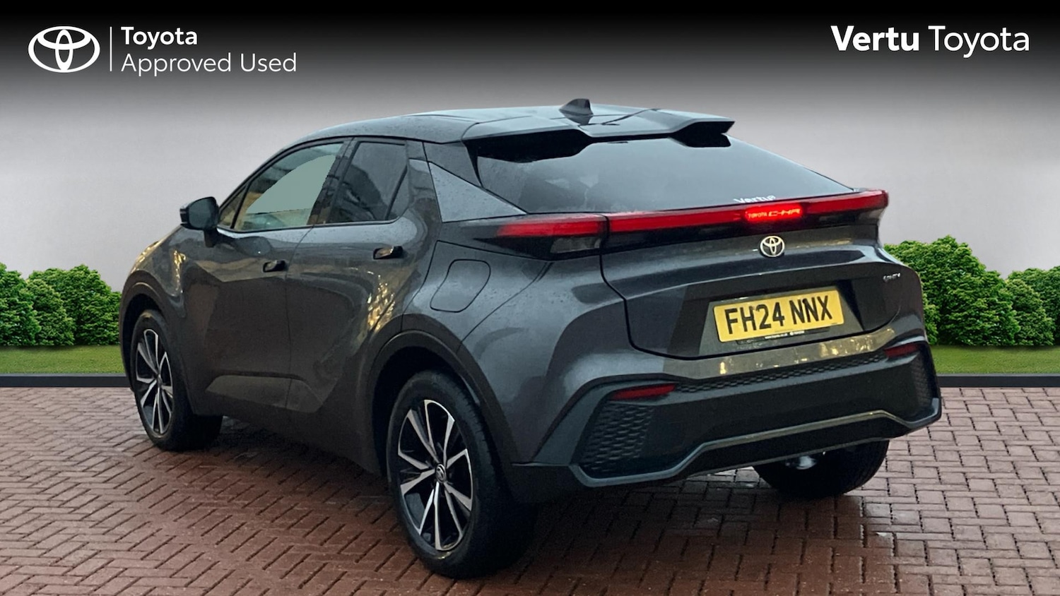 Used Toyota C-HR 2024 for sale - 77196355: Photo 4