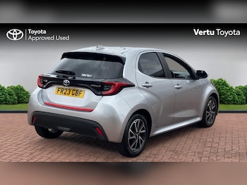 Used Toyota Yaris 2023 for sale - 79297032: Photo