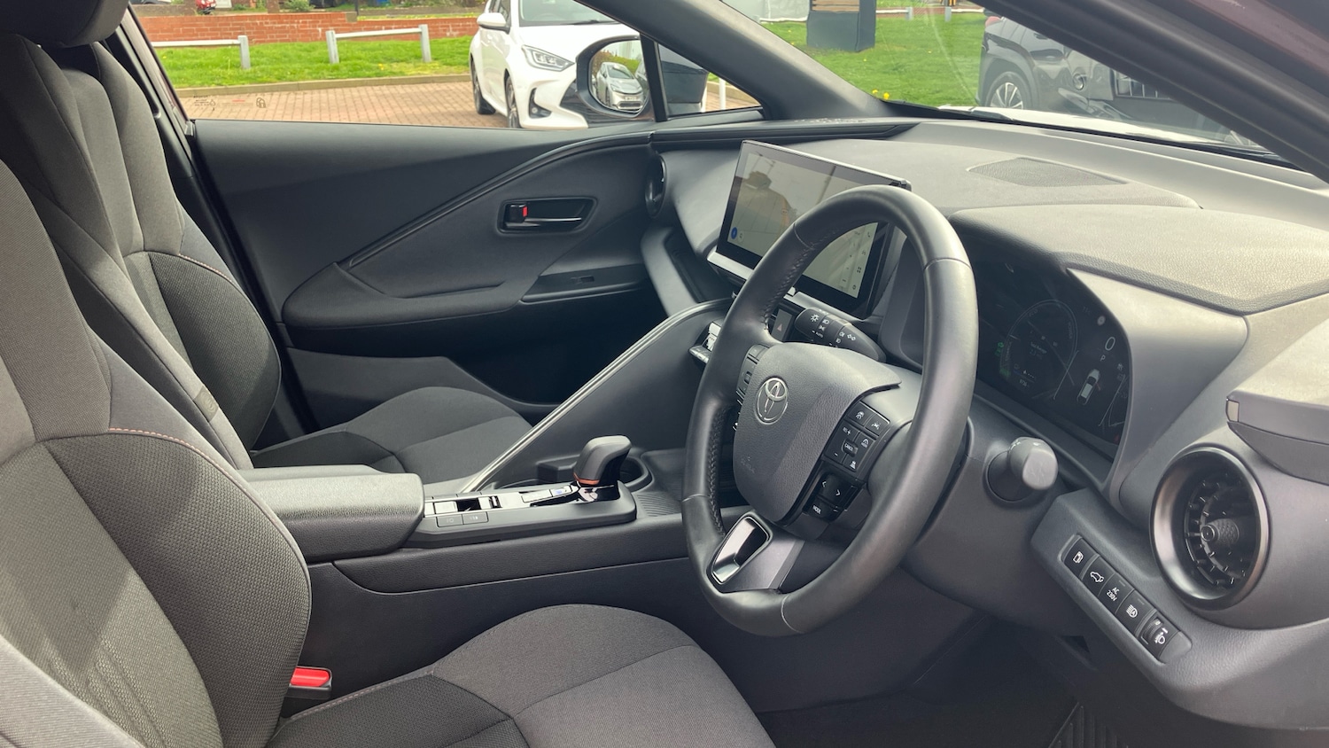 Used Toyota C-HR 2024 for sale - 78164627: Photo 11